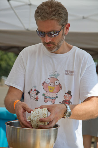 For the Chef’s Choice category, the team had decided to prepare smoked oysters with a crab meat stuffing.