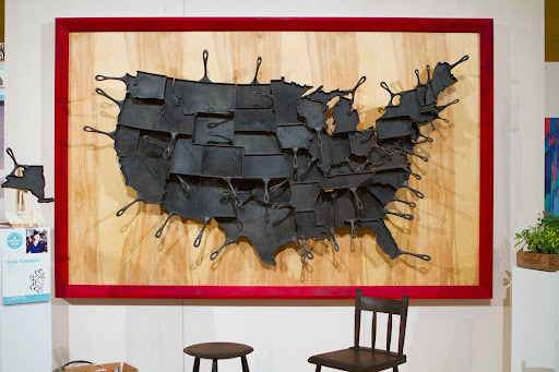 And there was this fantastic display of 50 Nifty United States - A patriotic display of pans made by Wisconsin-based metal sculptor and American Made craft honoree Alisa Toninato. http://felionstudios.com