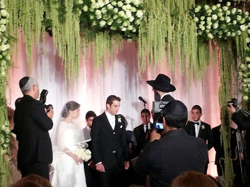 The wedding of Vivian DeCastro and Ilan Levy - There is a large Jewish Community in Panama. Many families can trace their lineage to the expulsion of the Jews from Spain during the Spanish Inquisition.