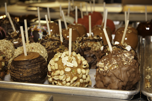 A variety including Classic Peanut, Snickers with Milk Chocolate, Cha Cha Chipotle