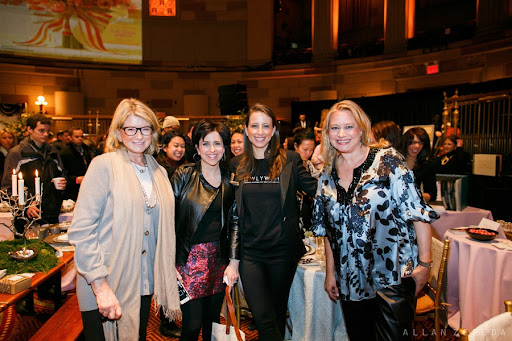 Here I am at the Wedding Party with Darcy Miller - Editorial Director of Weddings, Amanda Allen from Newly Wish, a wedding gift registry service. http://www.newlywish.com/, and Claudia Hanlin of The Wedding Library and the producer of the Wedding Party - http://www.theweddinglibrary.com/ - Photo credit: Allan Zepeda http://allanzepeda.com/blog/
