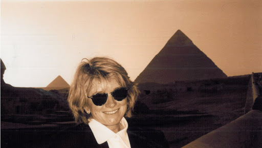 Unfortunately, the Pyramids of Menkaura, Khufu, and Kafhre were not finished by the end of each respective king's reign. You can see part of the Sphinx to the left.