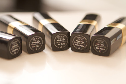 Bobbi's original Lip Color formula treats lips to rich color with a soft-matte finish. Infused with Vitamins E and C as well as Beeswax, it also moisturizes and comforts