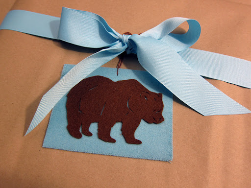 A closeup of the grizzly bear tag