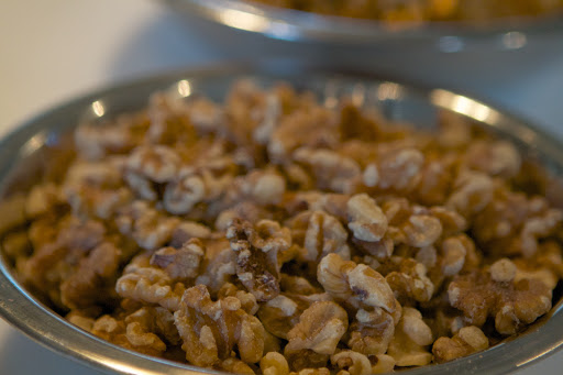 For some reason, I happened to have a lot of walnuts, so instead of pecan pie, I made walnut.