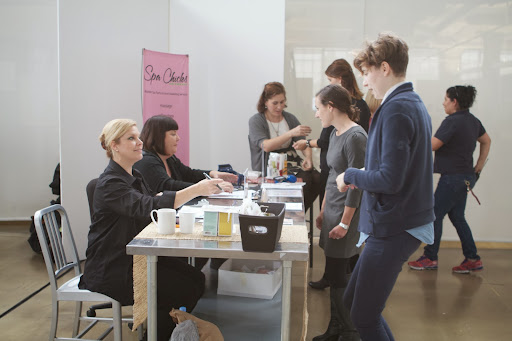 The very popular Spa Chicks returned this year with their highly trained staff of professional masseuses. Within 1 hour they were fully booked for the afternoon! http://www.spachicksonthego.com