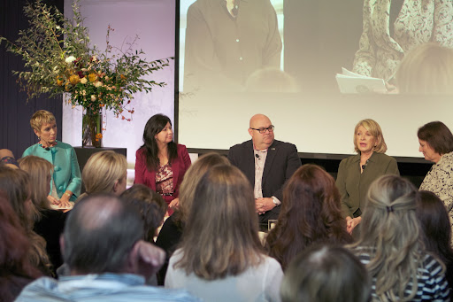 I kicked off the morning with bloggers, entrepreneurs, and press at The Experts Corner Panel - Sponsored by The UPS Store.