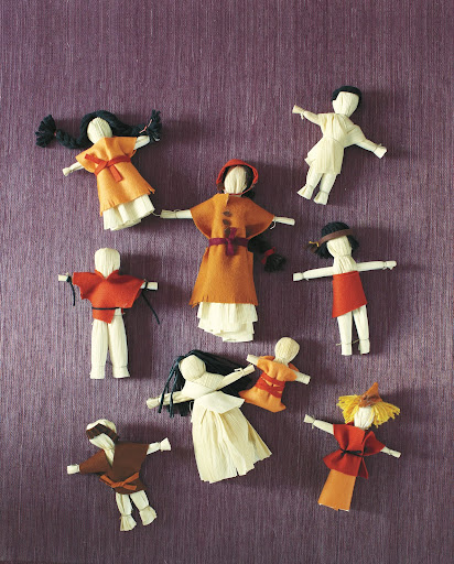 Cornhusk Dolls: These beautiful cornhusk dolls evoke an earlier time, of life on the prairie or deep in the big woods.
