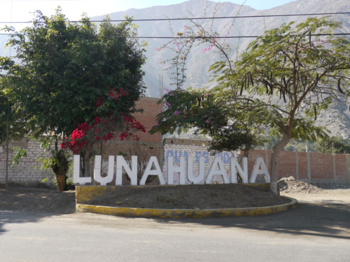 As the sun was setting, we arrived in Lunahuana, another small town outside of Lima. While seemingly under the radar, tourists flock here to white water raft, go four-wheeling, and take trail rides.