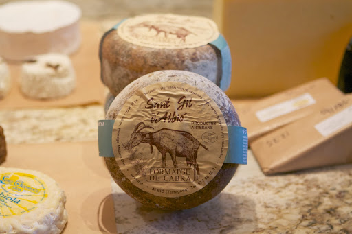 Audrey explained that this Spanish goat cheese, Sant Gil d'Albió, was nearly extinct until recent years, when a clever cheesemaker rediscovered how to make it. It has tremendous depth of flavor.