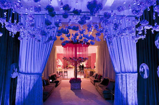 Levy Lighting provided the beautiful lighting. Photo credit: Mel Barlow