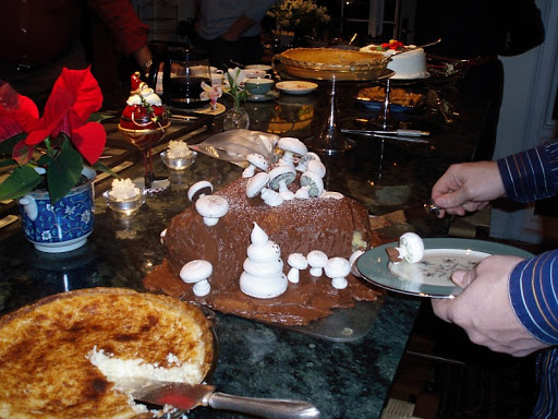 Stephanie Fitzhugh - Dessert is served