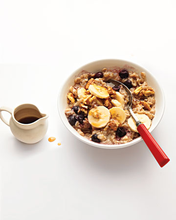 Focus on Fiber - Oats are a good source of fiber, which, in addition to helping the body eliminate toxins, can ward off hunger by keeping blood sugar levels steady and making the body feel fuller longer. http://www.wholeliving.com/183667/50-ways-stand-cancer