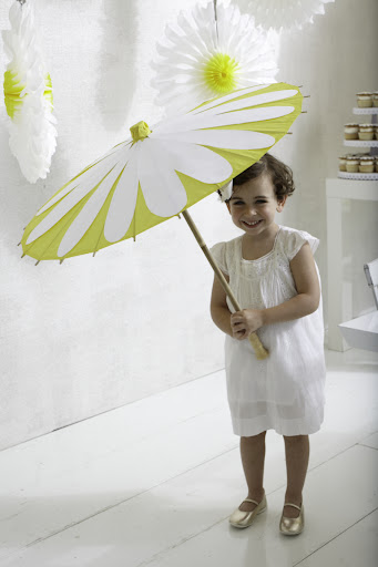 She also made a special paper parasol for the birthday girl.