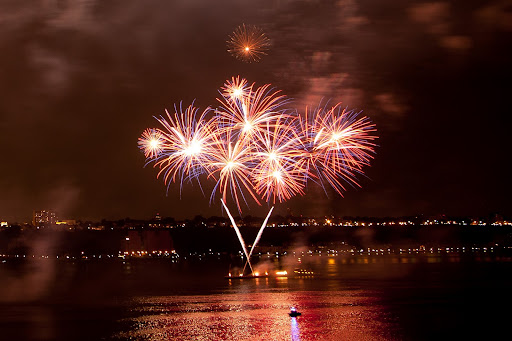 The display featured more than 40,000 pyrotechnic shells exploding at a rate of more than 1,500 per minute.