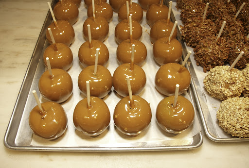 During the holiday season in December, Amy’s can make up to 1,200 caramel apples in one day.