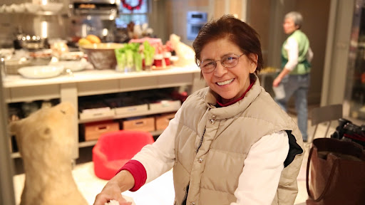 Another long-time housekeeper, Laura Acuna, did most of the holiday decorating. She has such a knack and keen eye.