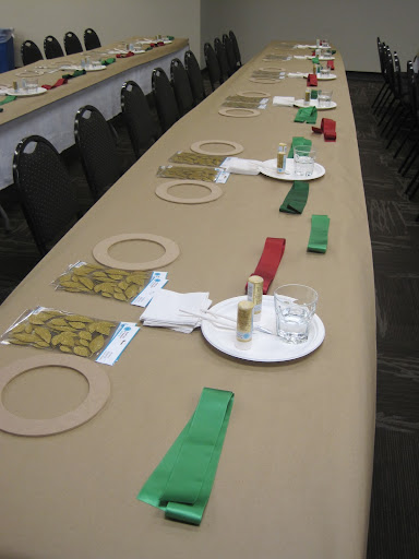 The tables were ready for the crafters to arrive. 3 Ring Circles sent plenty of the circle wreath forms – enough for everyone!