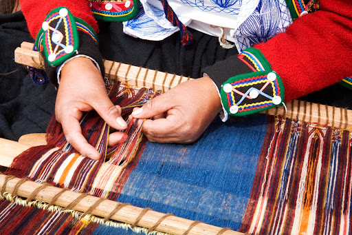 The Centro now oversees a network of 600 weavers in cooperatives in 10 villages throughout the Cuzco region of Peru.