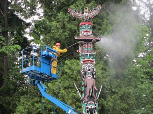 We were there on cleaning day. The totem was the British Columbia Indians' coat of arms and are unique to the northwest coast of B.C. and lower Alaska. Each carving tells of a real or mythical event.