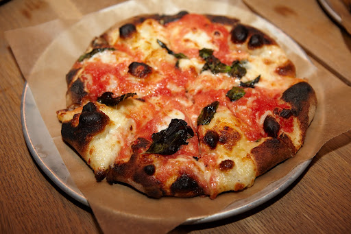 The finished pizza Margherita