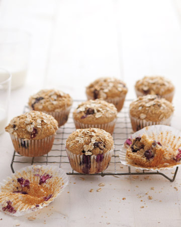 Cheer The Blues - In terms of antioxidant power, fresh blueberries are stars, with high concentrations of anthocyanins, which may curb cancer cell proliferation. http://www.wholeliving.com/183667/50-ways-stand-cancer