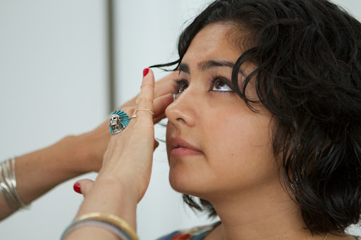 Jennifer Alvarez, Sr Project Manager, visited Blades Natural Beauty. Jessa applied Kahina Giving Beauty eye cream, a hydrating cream that delivers immediate firming and soothing effects.
