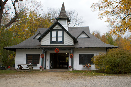 The fifth barn on tour was Sutton Corners Farm, built by RH Macy, the founder of Macy's Department Stores.