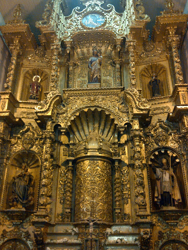 We visited the Golden Altar of the Church of San Jose in the old part of Panama City, Casco Viejo. When English pirate Henry Morgan attacked the city, the jesuits painted the altar black to hide the gold. The pirates left it alone, thinking it was worthless.